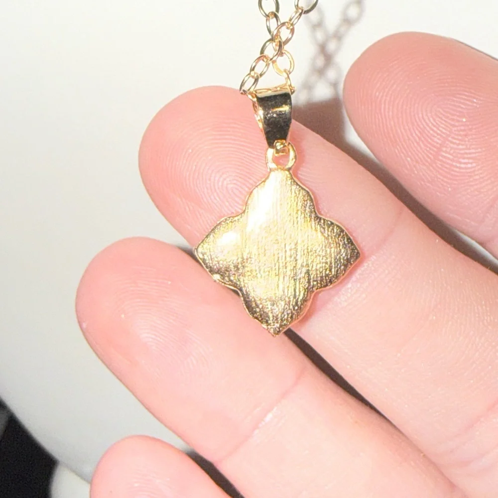 : ✨ Dainty Pink & Gold Clover Necklace ✨